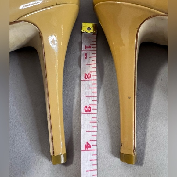 Michael Michael Kors Womens Chantal Platform Pumps Tan Leather Size 10M - Picture 5 of 10